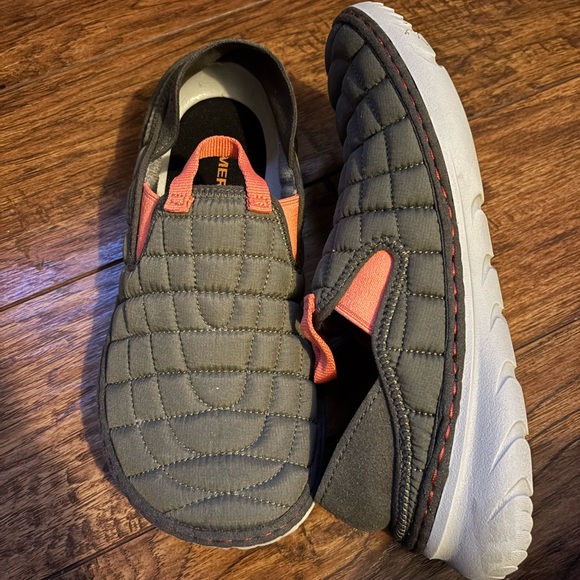 Merrell Gray and Orange Shoes - Picture 1 of 2